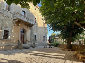 B&B lo scudaio Palazzo Marchionneschi Montescudaio